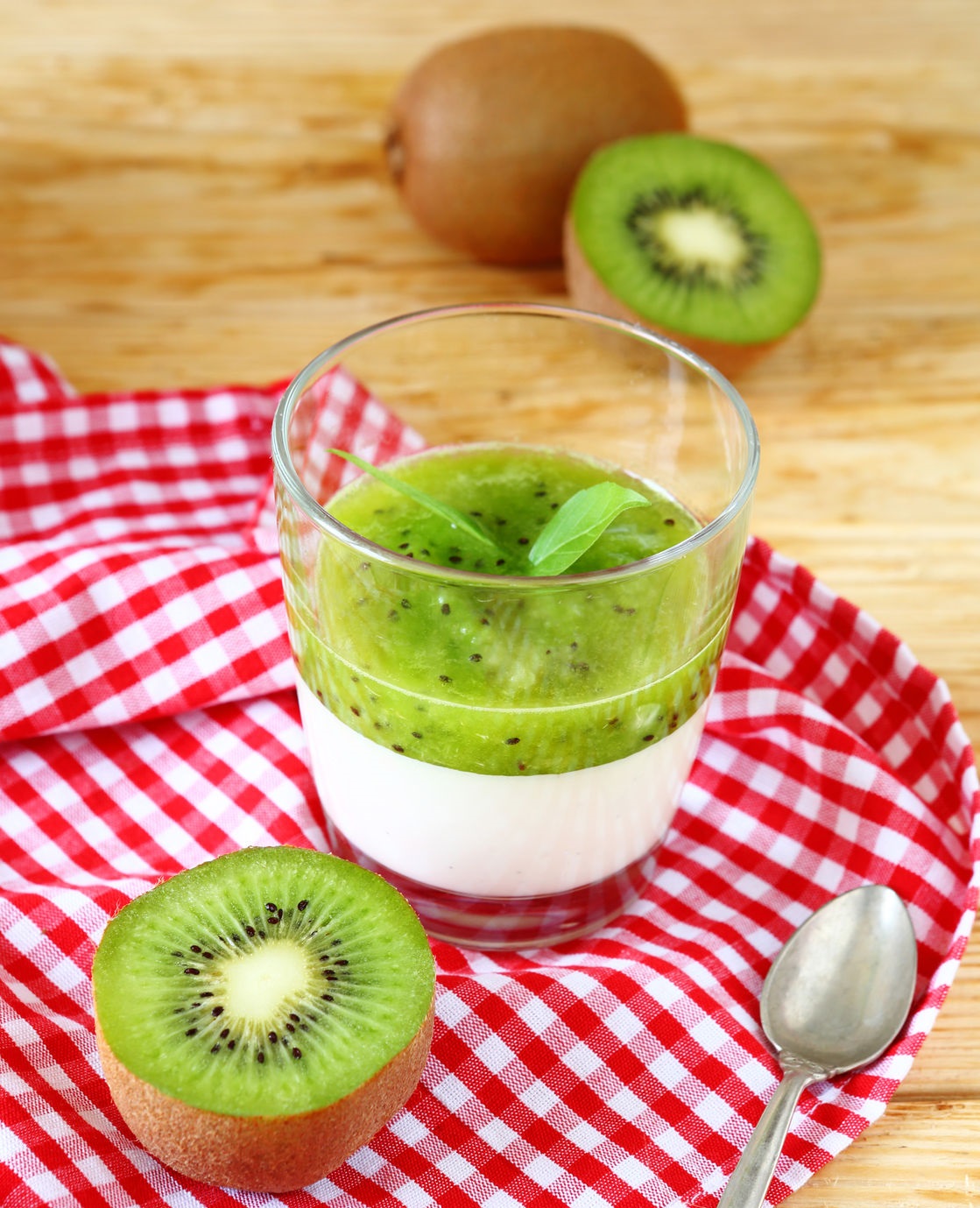 Panna cotta cu kiwi