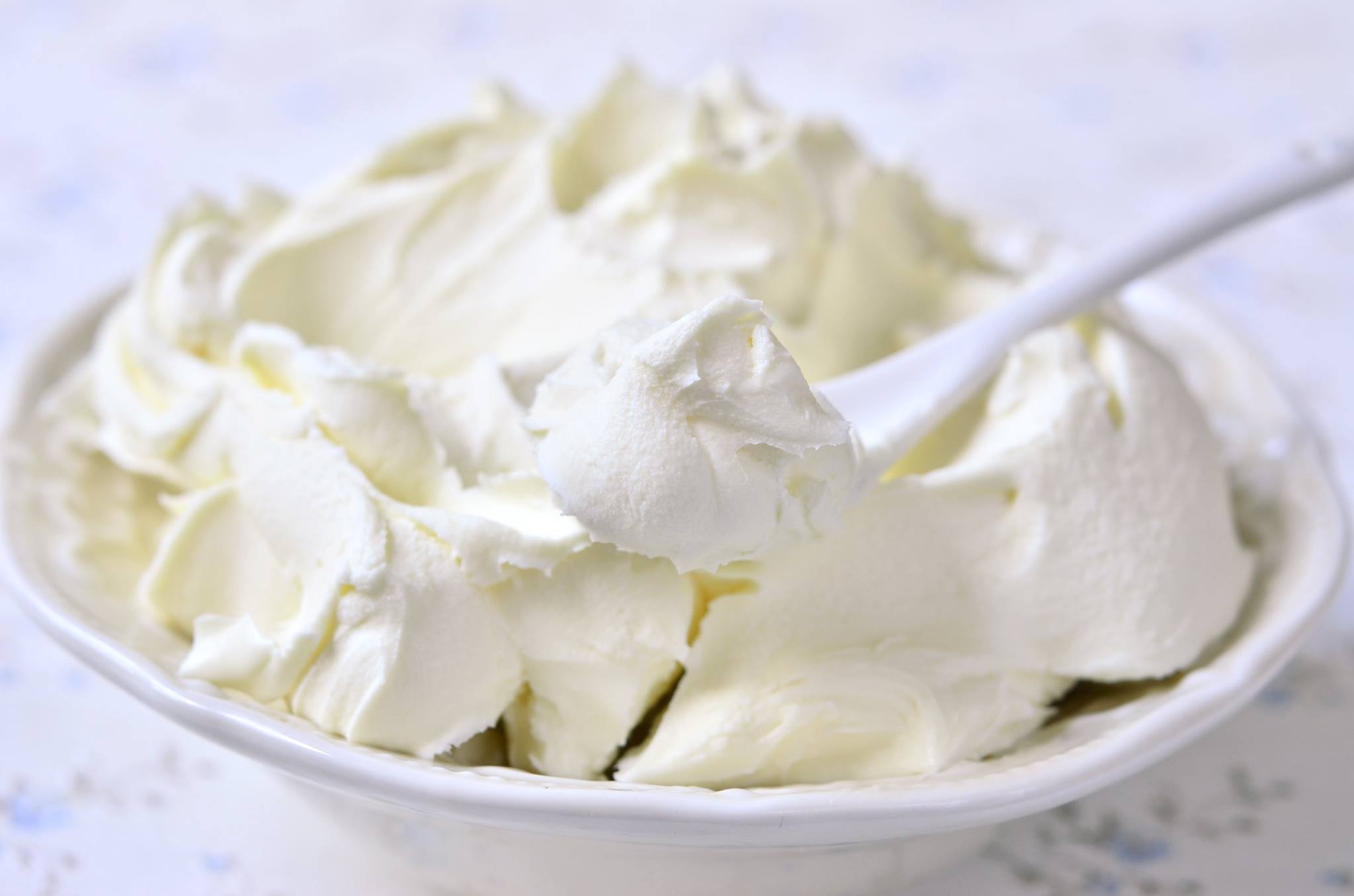 Cum prepari crema de branza acasa - Retete practice