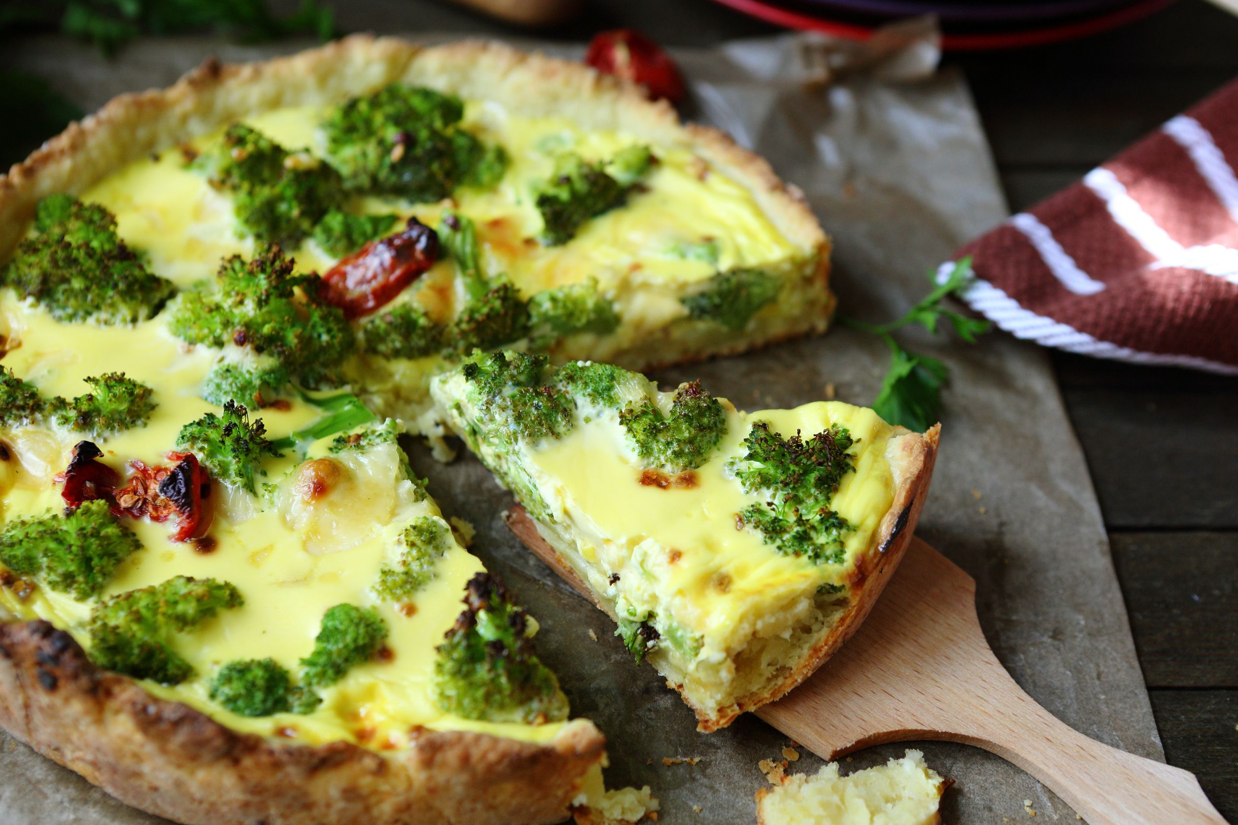 tarta cu broccoli si cascaval