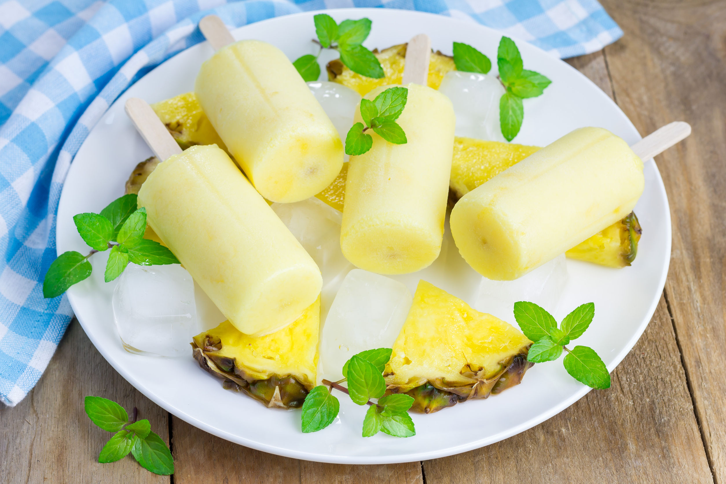 Inghetata De Iaurt Cu Ananas Si Cocos Pina Colada Retete Practice