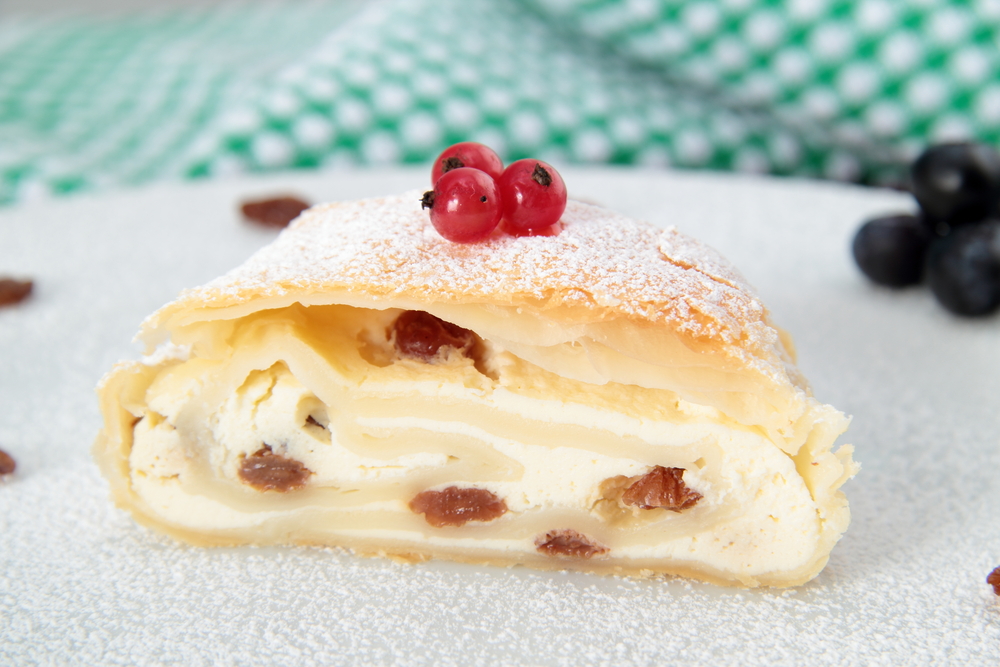 Strudel cu branza sarata